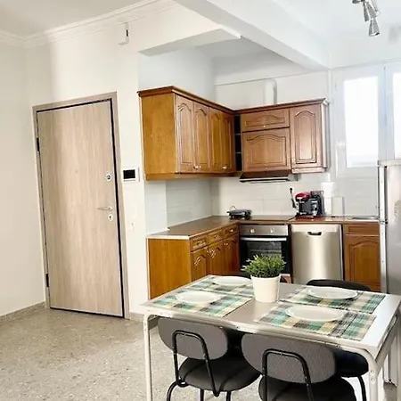 Andrianou Apartment *